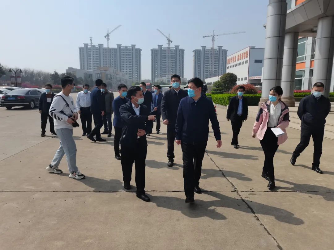 新沂市委书记陈堂清走访江苏PG电子铝材，，，，，调研企业防疫稳出产工作
